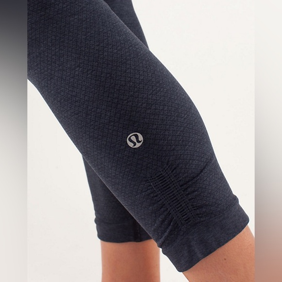 Lululemon Ebb To Street Crop - Picture 2 of 6
